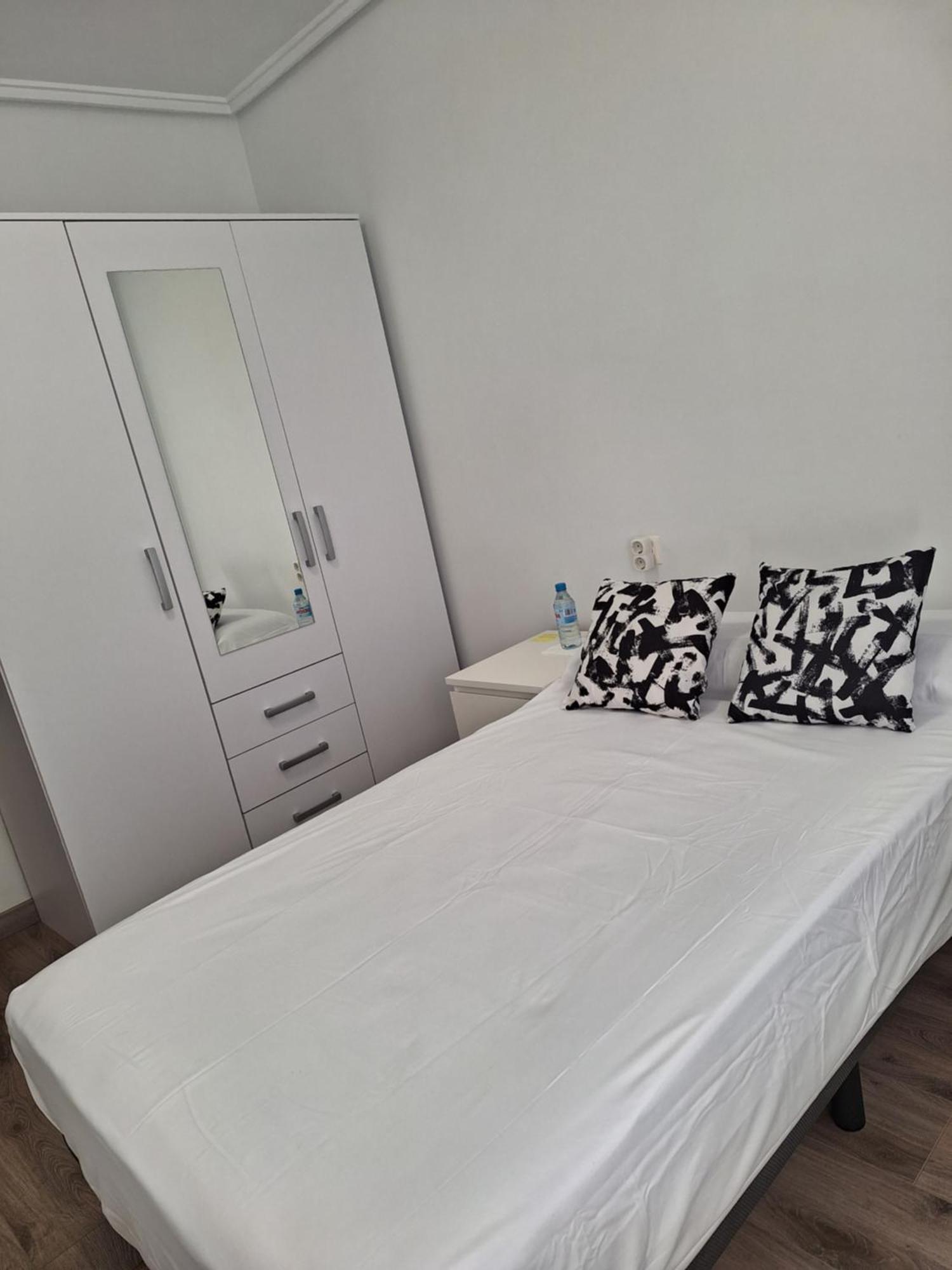 Habitacion Individual Apartman Valencia Kültér fotó